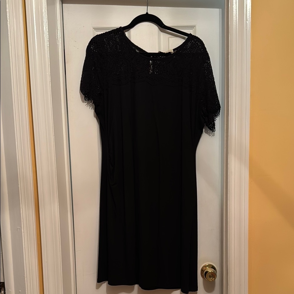 Skies Are Blue Black Lace Maternity Dress